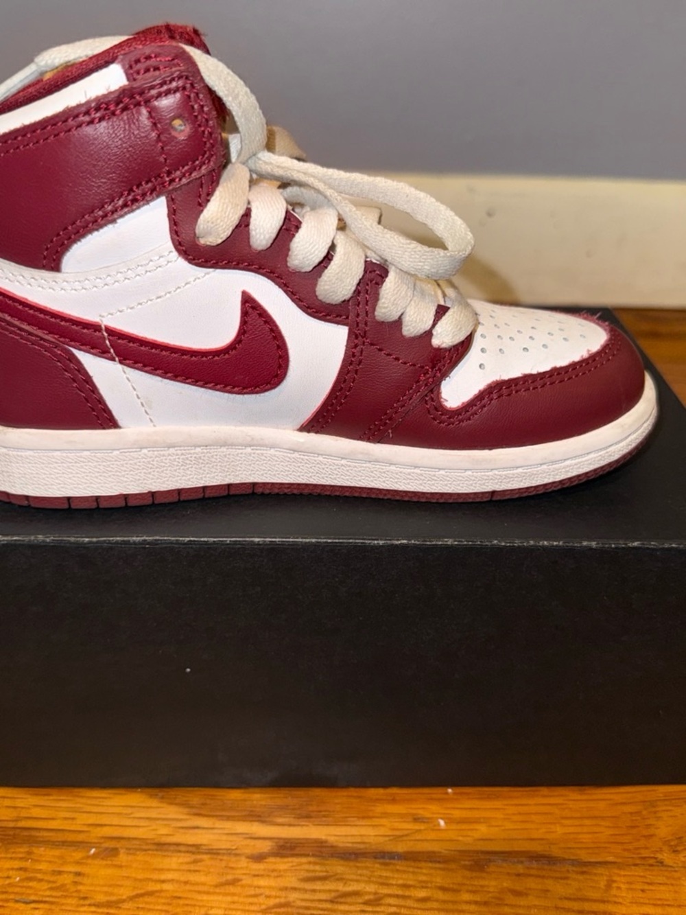 Nike Kids Mid-Top Sneakers in White and Burgundy